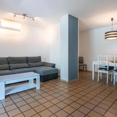 Apartment Homeholidaysrentals Space *