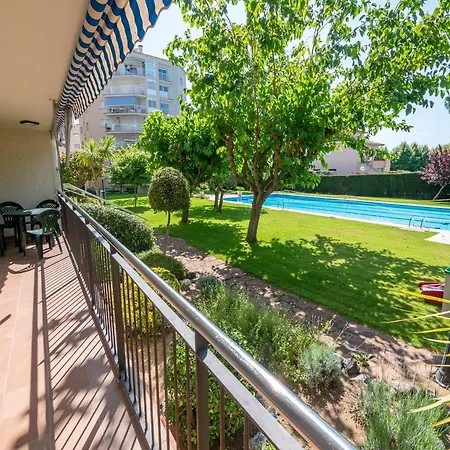 Homeholidaysrentals Space