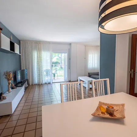 Homeholidaysrentals Space Apartment Calella