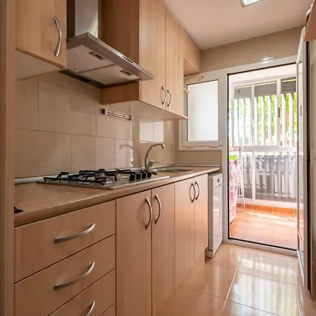 Homeholidaysrentals Space *
