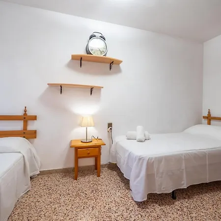 Homeholidaysrentals Space *
